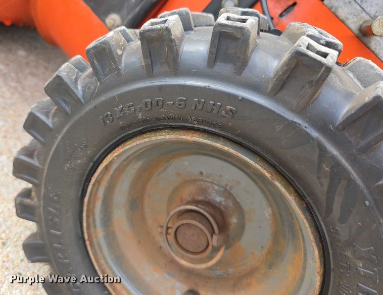 image for item EO1530 Husqvarna 5524STE snow blower