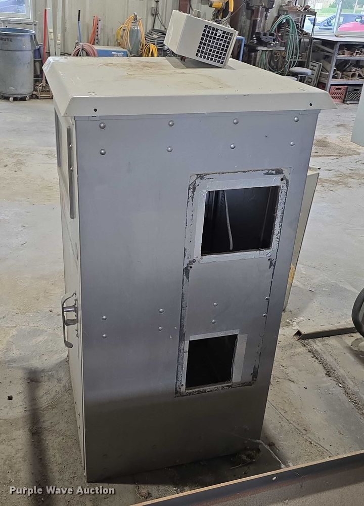 image for item EO1535 Shop equipment