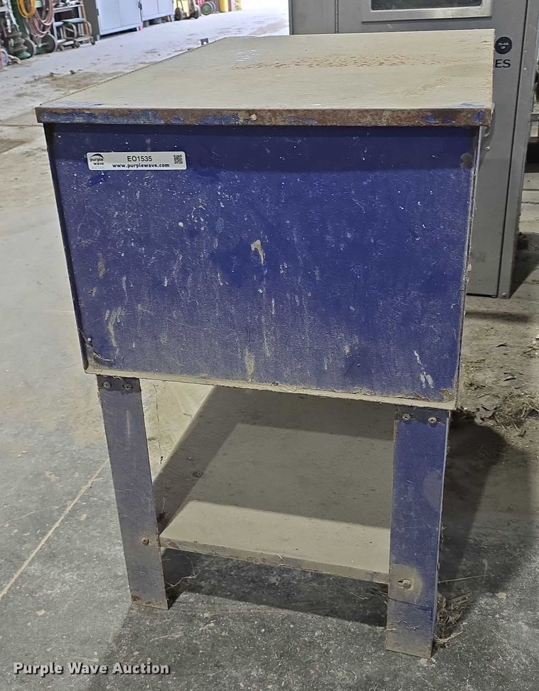 image for item EO1535 Shop equipment
