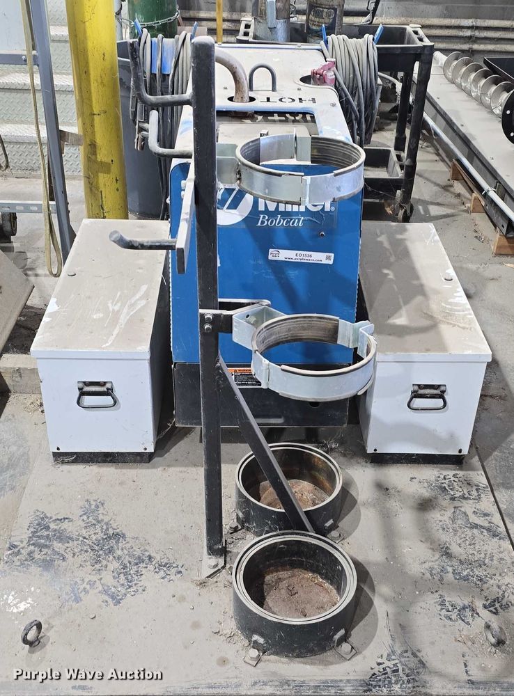image for item EO1536 Miller Bobcat 235 welder/generator