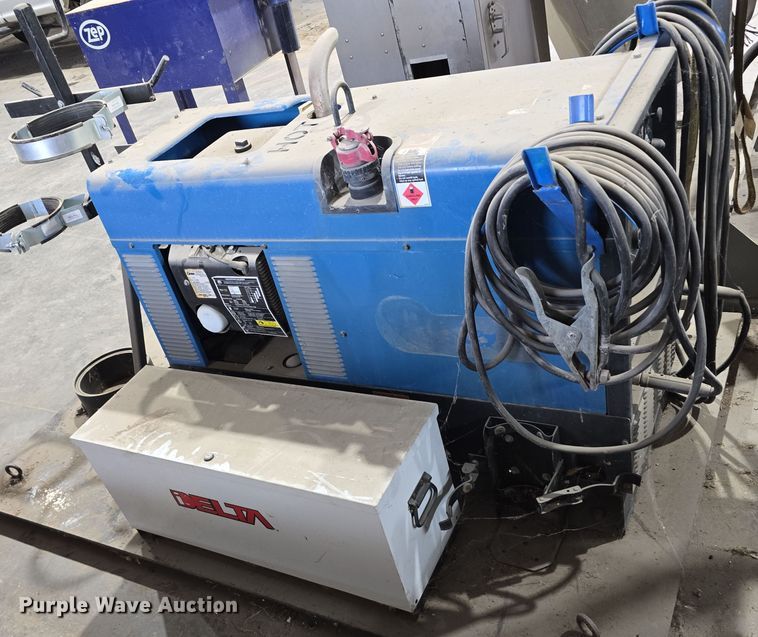 image for item EO1536 Miller Bobcat 235 welder/generator