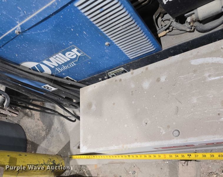 image for item EO1536 Miller Bobcat 235 welder/generator