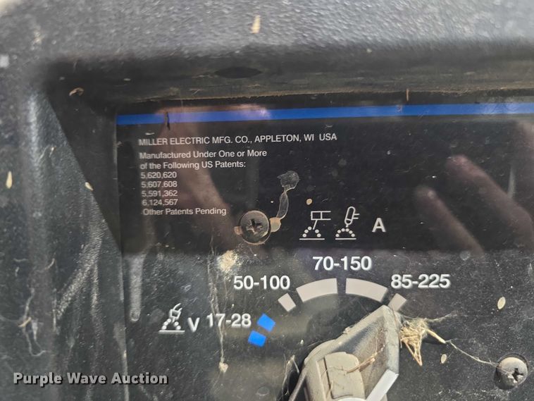 image for item EO1536 Miller Bobcat 235 welder/generator