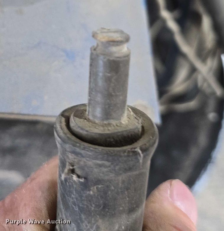 image for item EO1536 Miller Bobcat 235 welder/generator