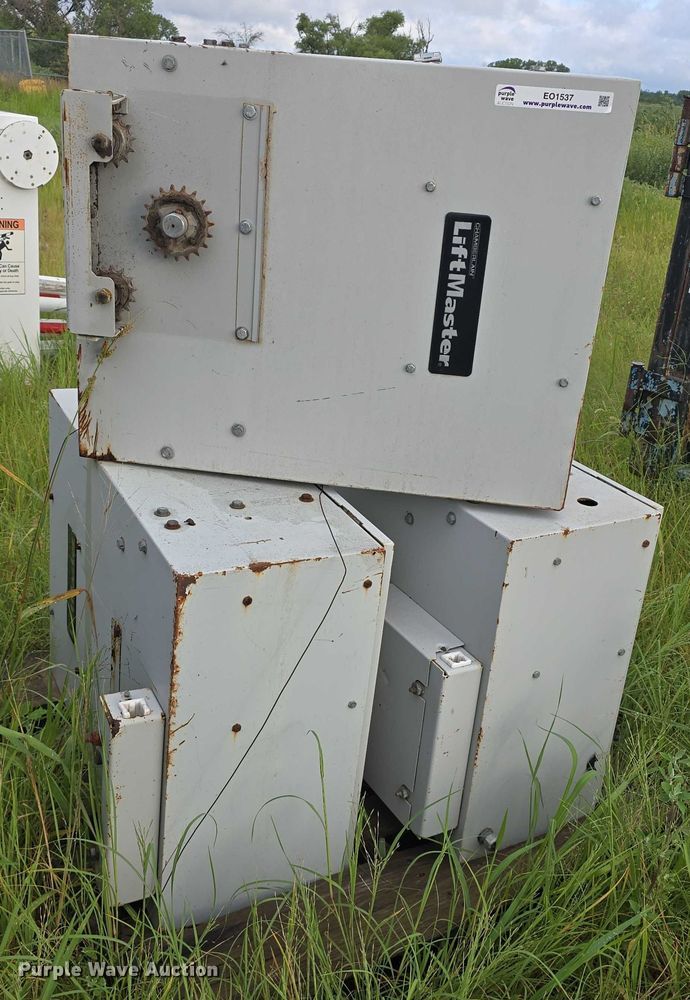 image for item EO1537 Gate openers