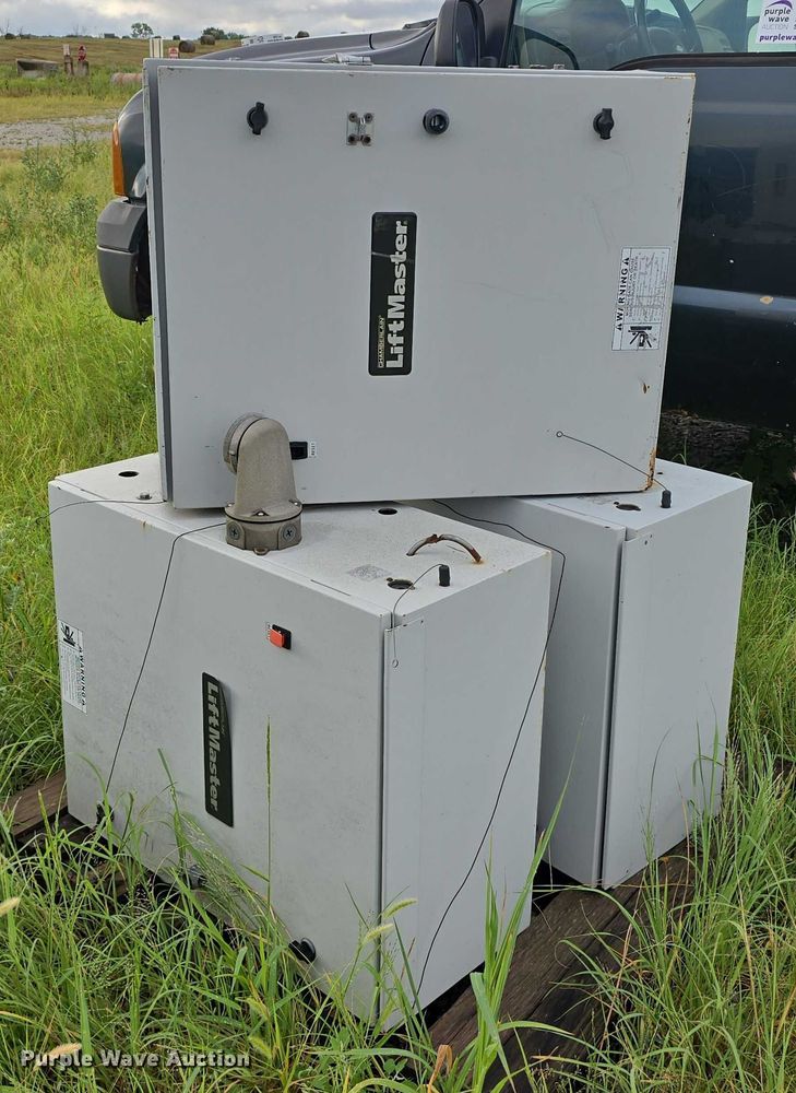 image for item EO1537 Gate openers