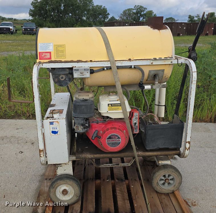 image for item EO1538 Landa PGHW4-20321E hot pressure washer