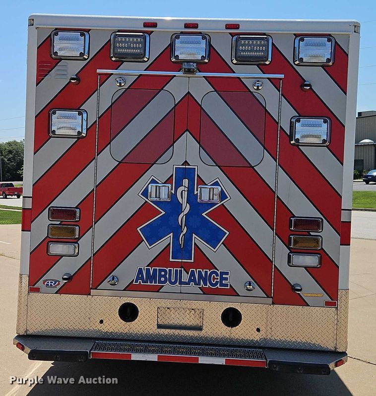 image for item EO4584 2014 Ford F550 ambulance