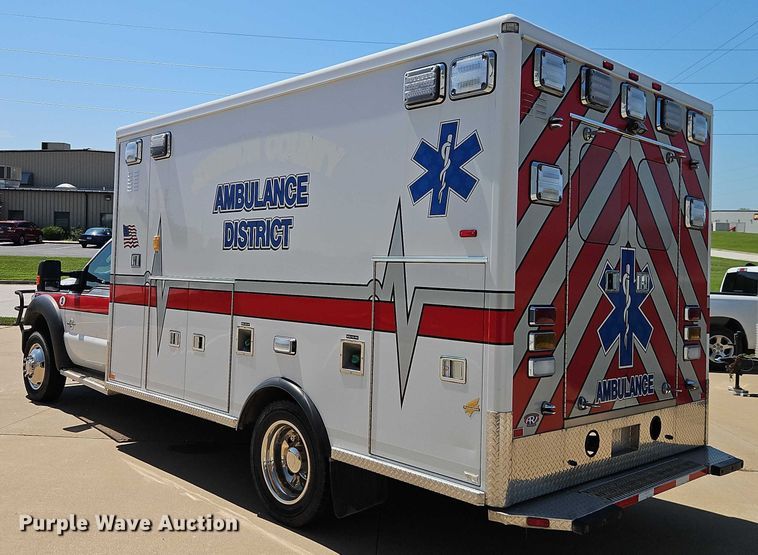 image for item EO4584 2014 Ford F550 ambulance