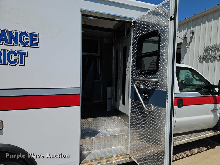 image for item EO4584 2014 Ford F550 ambulance