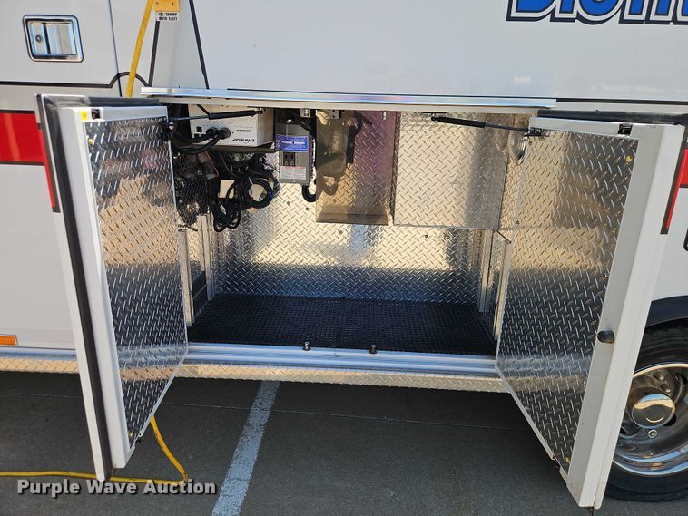 image for item EO4584 2014 Ford F550 ambulance