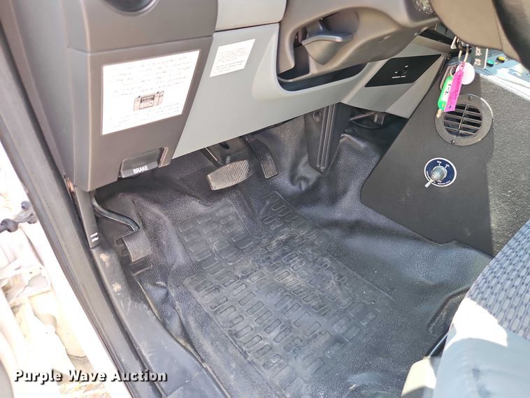 image for item EO4584 2014 Ford F550 ambulance