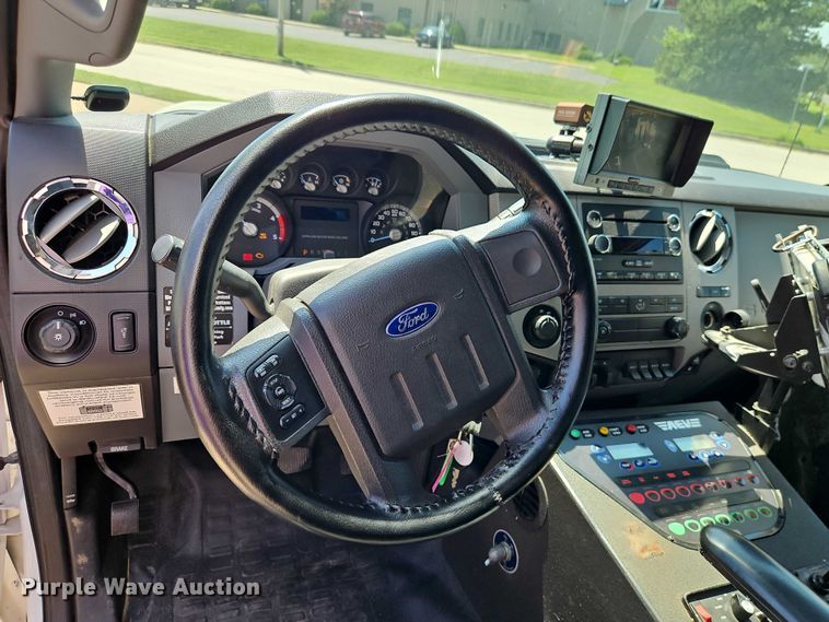 image for item EO4584 2014 Ford F550 ambulance