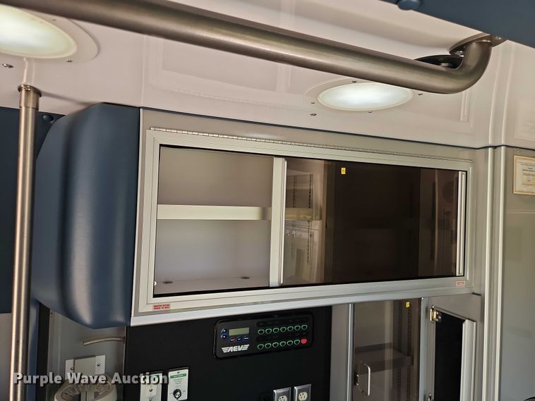 image for item EO4584 2014 Ford F550 ambulance