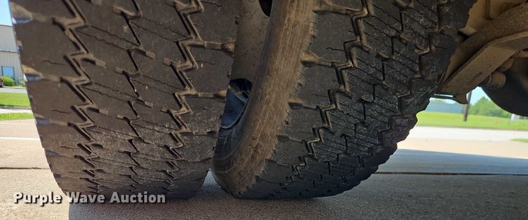 image for item EO4584 2014 Ford F550 ambulance