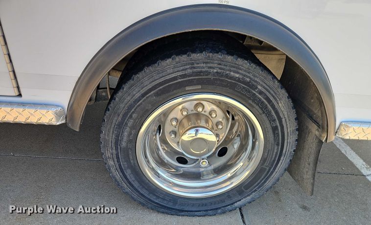 image for item EO4584 2014 Ford F550 ambulance