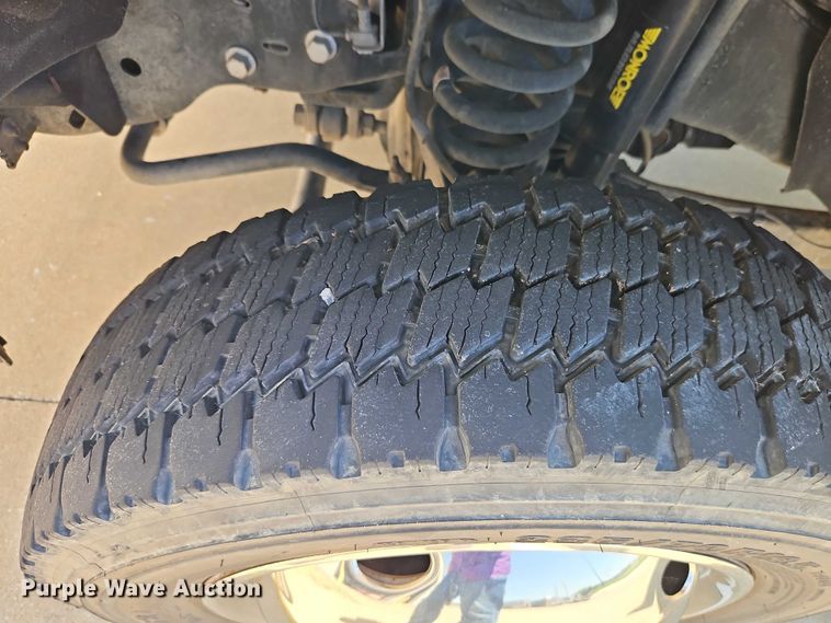 image for item EO4584 2014 Ford F550 ambulance