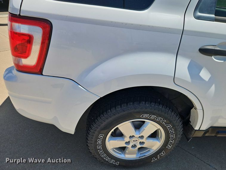 image for item EO4585 2009 Ford Escape SUV