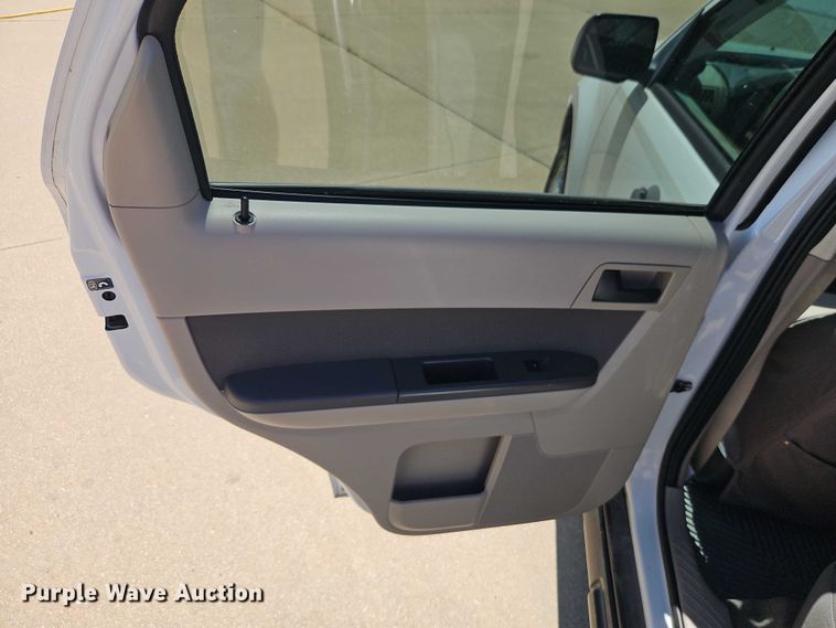 image for item EO4585 2009 Ford Escape SUV