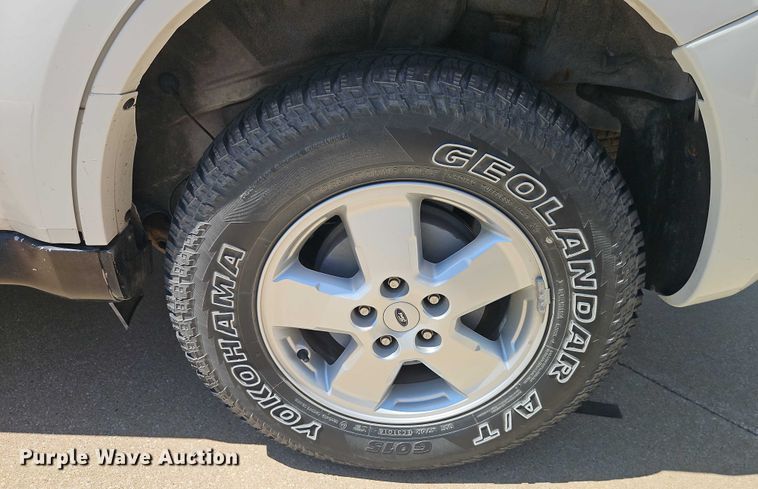 image for item EO4585 2009 Ford Escape SUV