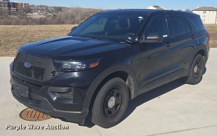 image for item EQ6809 2021 Ford  Explorer Police interceptor  SUV