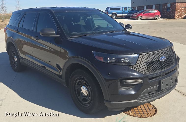 image for item EQ6809 2021 Ford  Explorer Police interceptor  SUV