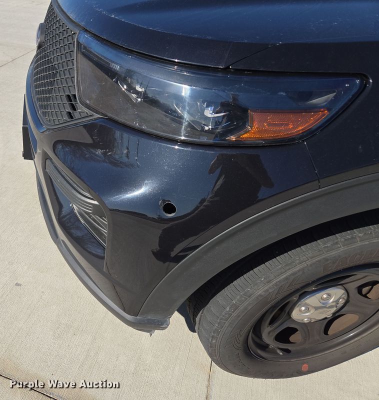 image for item EQ6809 2021 Ford  Explorer Police interceptor  SUV