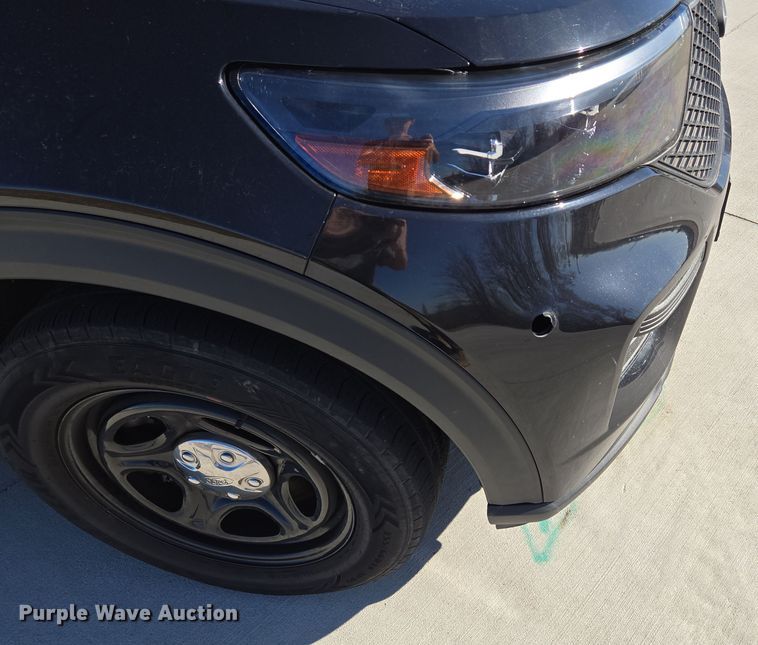 image for item EQ6809 2021 Ford  Explorer Police interceptor  SUV