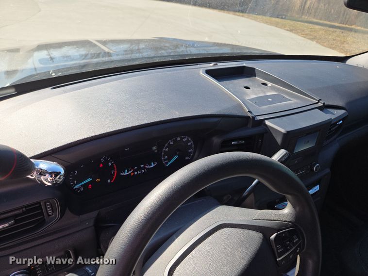 image for item EQ6809 2021 Ford  Explorer Police interceptor  SUV