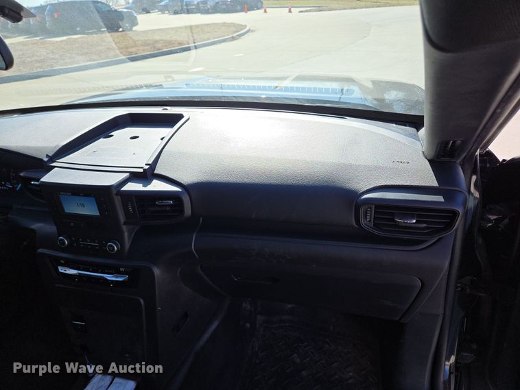 image for item EQ6809 2021 Ford  Explorer Police interceptor  SUV