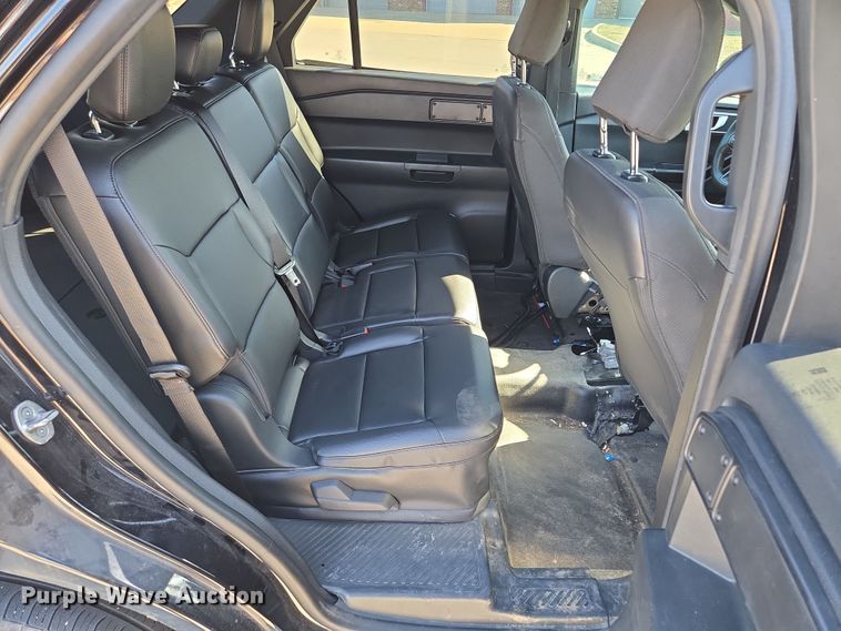 image for item EQ6809 2021 Ford  Explorer Police interceptor  SUV