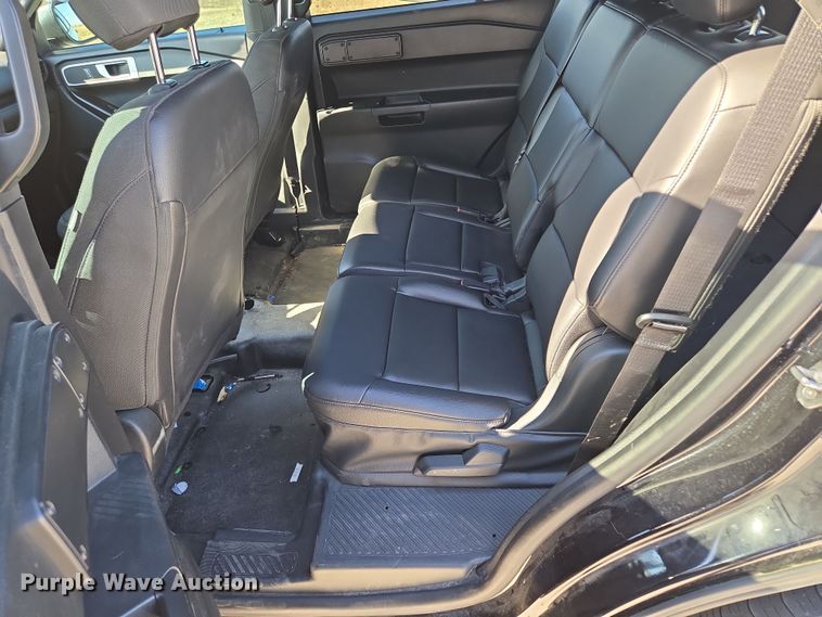 image for item EQ6809 2021 Ford  Explorer Police interceptor  SUV