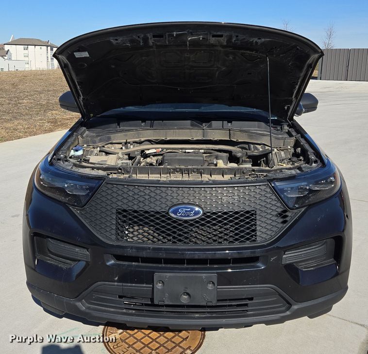 image for item EQ6809 2021 Ford  Explorer Police interceptor  SUV