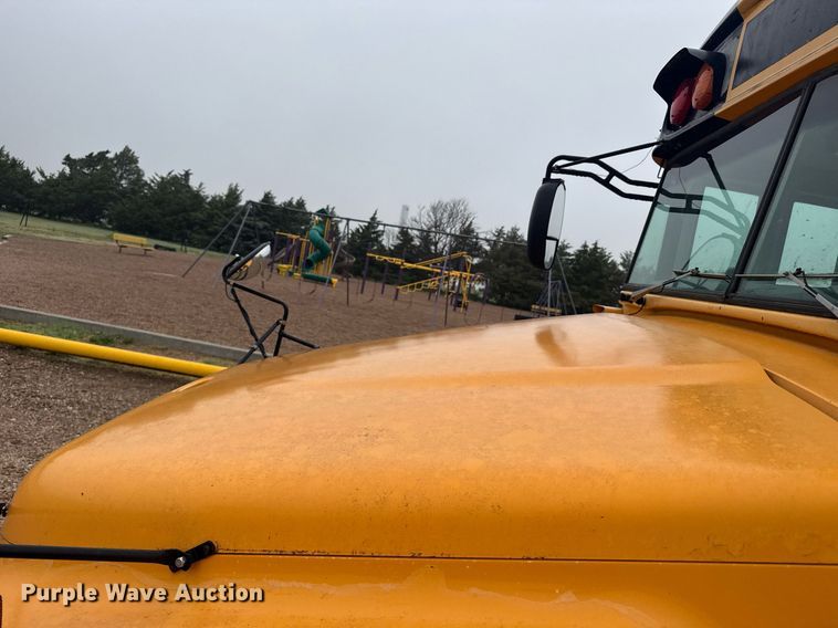 image for item ER2166 2006 Blue Bird Vision school bus