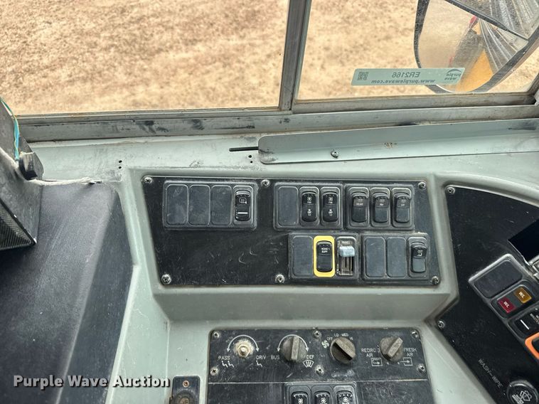 image for item ER2166 2006 Blue Bird Vision school bus