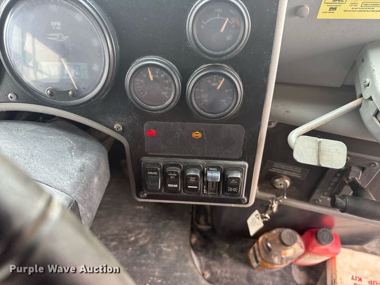 image for item ER2166 2006 Blue Bird Vision school bus