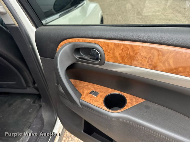 image for item ER2167 2010 Buick Enclave CXL SUV