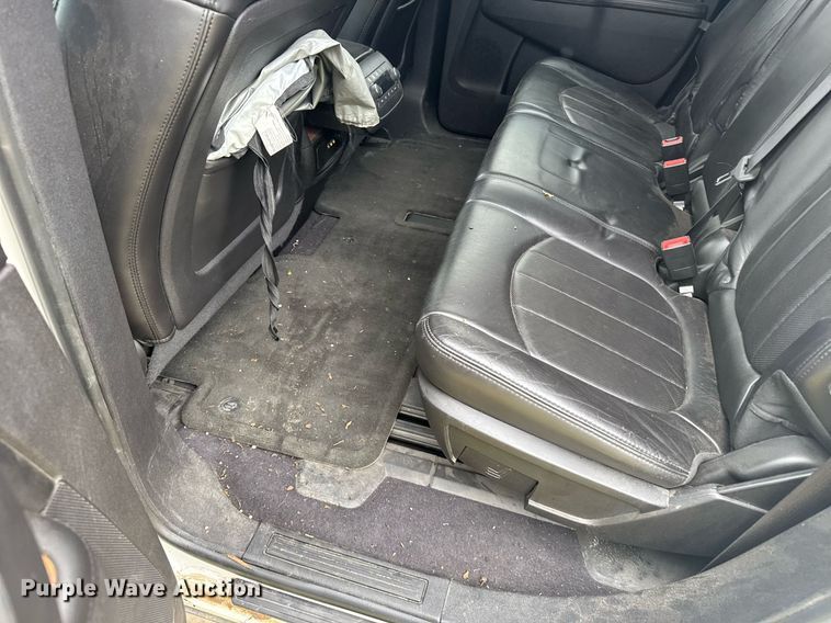 image for item ER2167 2010 Buick Enclave CXL SUV