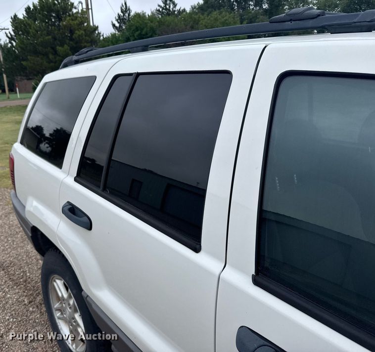 image for item ER2168 2003 Jeep Grand Cherokee Laredo SUV
