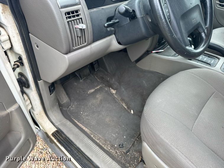 image for item ER2168 2003 Jeep Grand Cherokee Laredo SUV