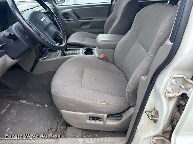 image for item ER2168 2003 Jeep Grand Cherokee Laredo SUV