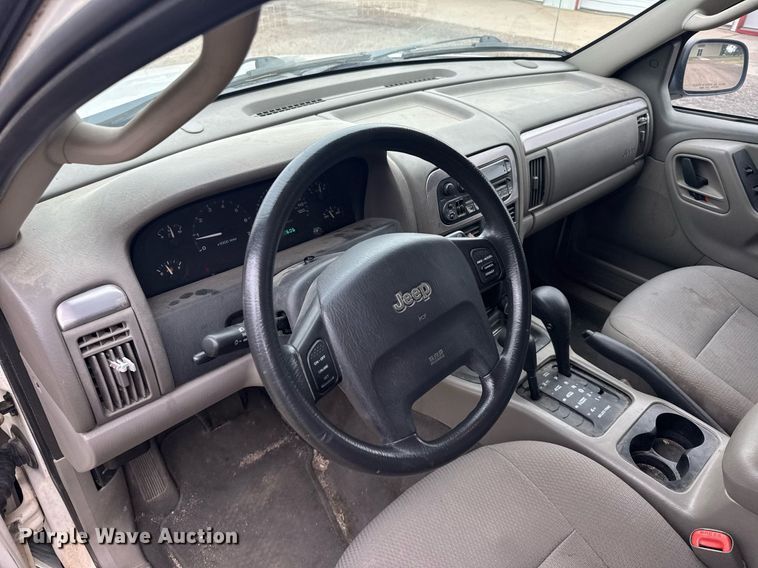 image for item ER2168 2003 Jeep Grand Cherokee Laredo SUV