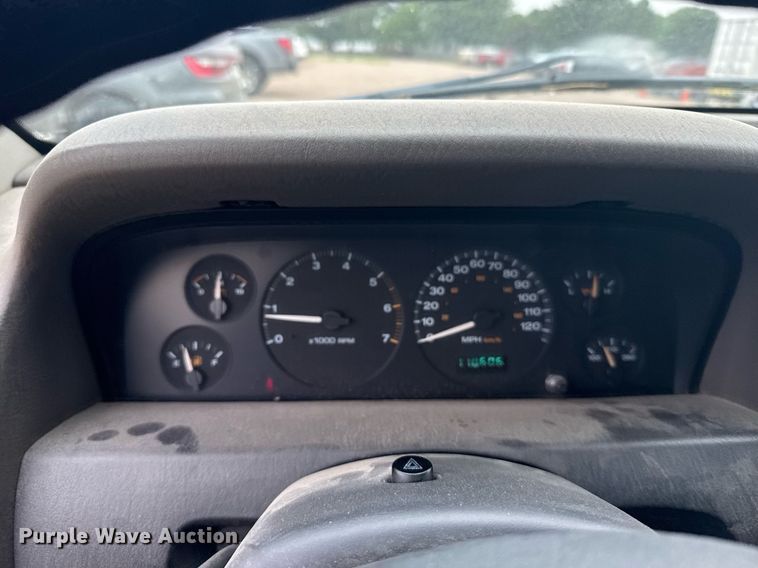 image for item ER2168 2003 Jeep Grand Cherokee Laredo SUV