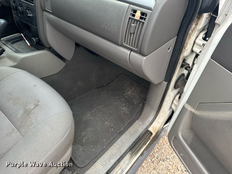 image for item ER2168 2003 Jeep Grand Cherokee Laredo SUV