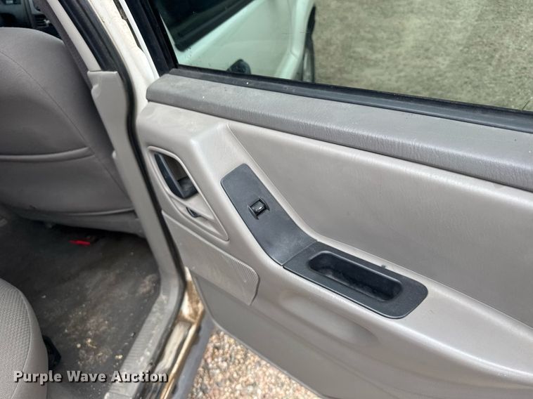 image for item ER2168 2003 Jeep Grand Cherokee Laredo SUV