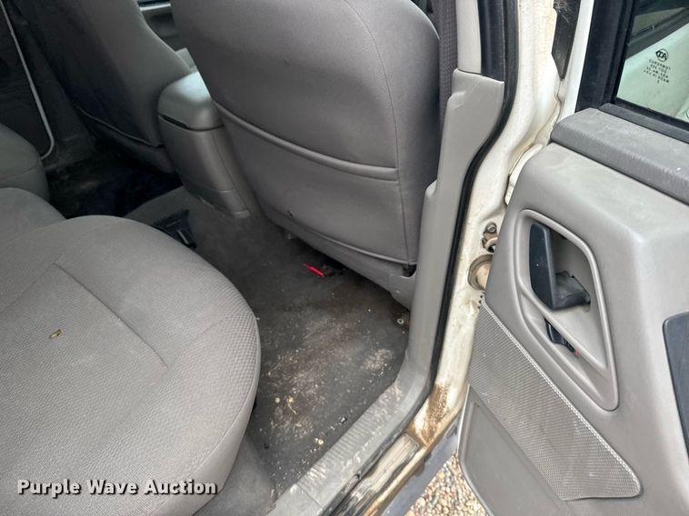 image for item ER2168 2003 Jeep Grand Cherokee Laredo SUV