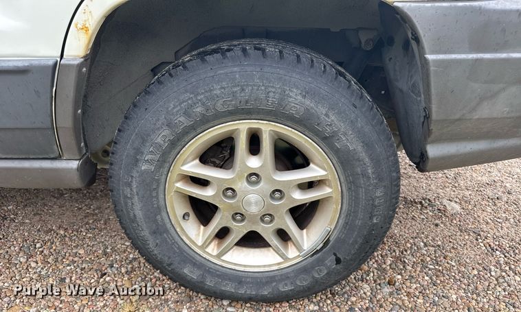 image for item ER2168 2003 Jeep Grand Cherokee Laredo SUV