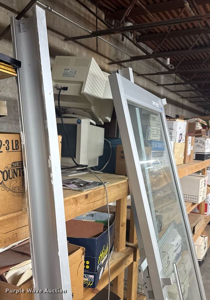 image for item ER2174 Manko glass door