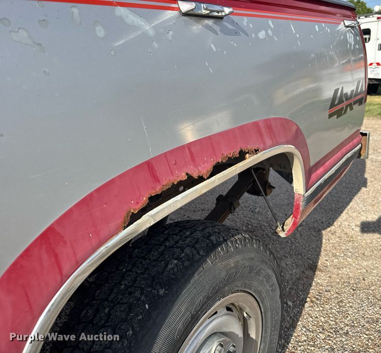 image for item ER2183 1990 GMC Sierra K1500 pickup truck