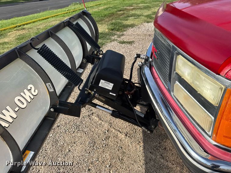 image for item ER2183 1990 GMC Sierra K1500 pickup truck